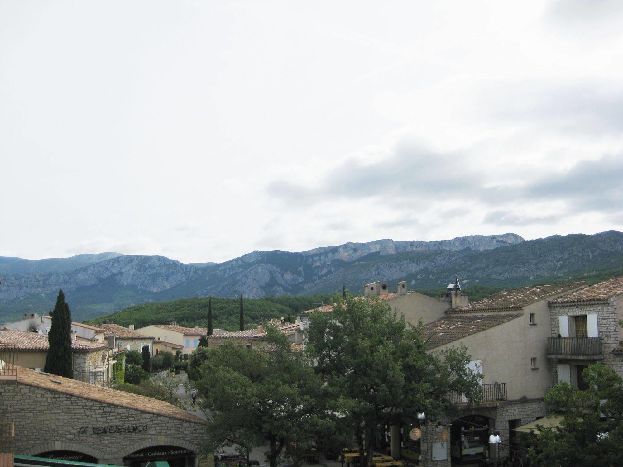 Hotel Sainte Anne "Le Verdon" لي سال-سور-فاردون المظهر الخارجي الصورة